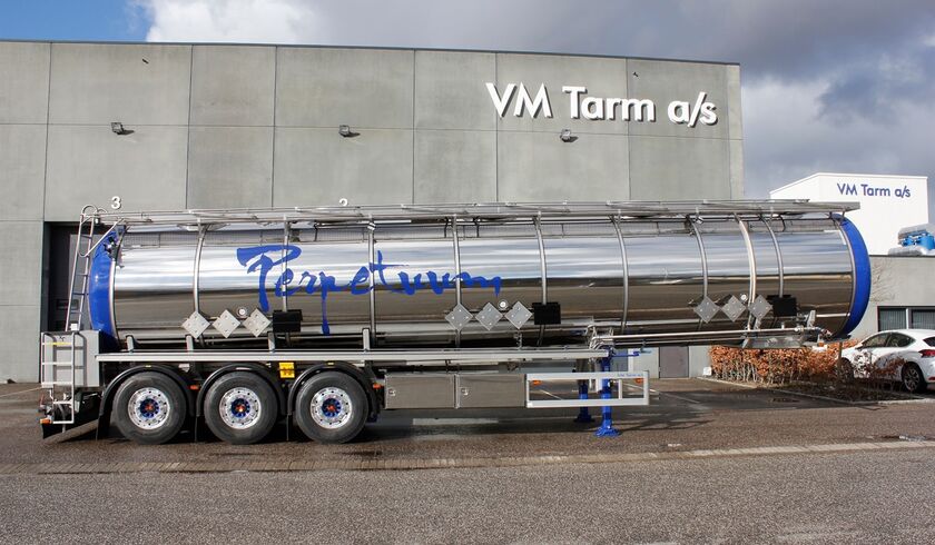 Perpetuum – 37,500-litre chemical tank semi-trailer
