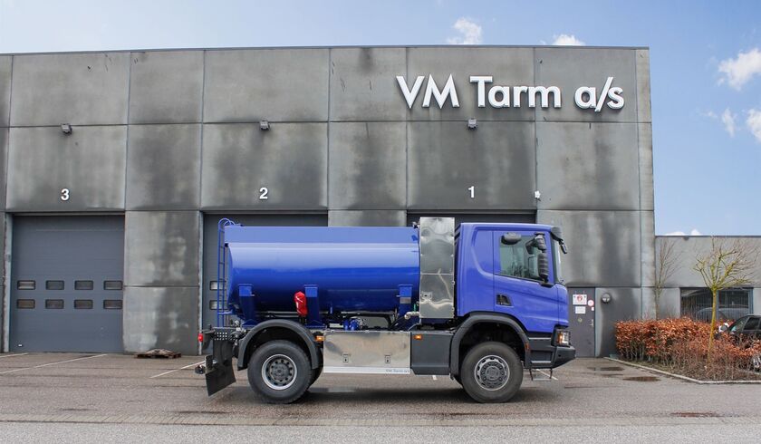 Stiholt AS – 7,000-litre oil/fuel tank body