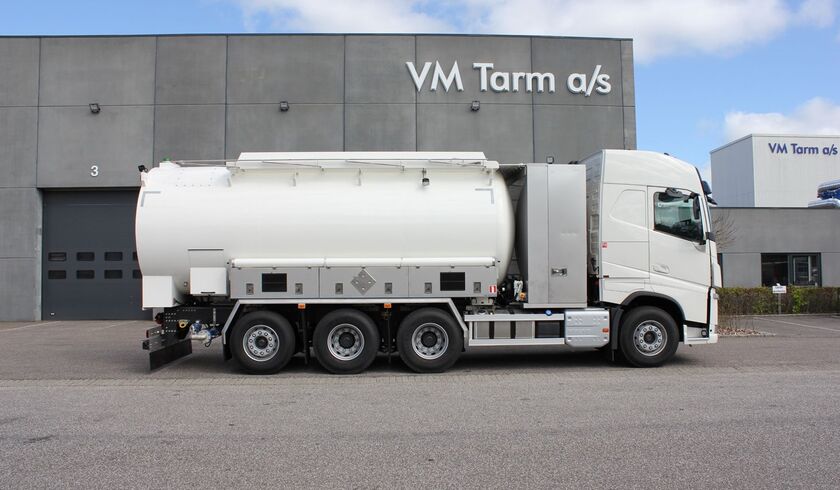 EPC Sverige – 15,000-litre special tank body